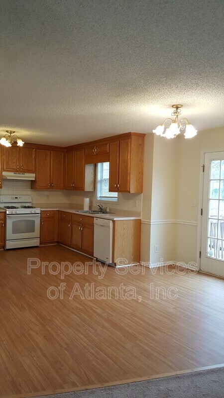 Building Photo - 737 Erin Dr