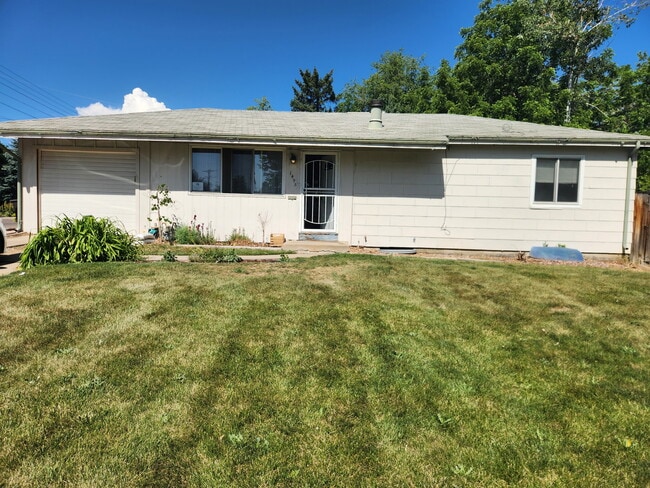 Photo - 1495 S Grape St (Denver, CO) House