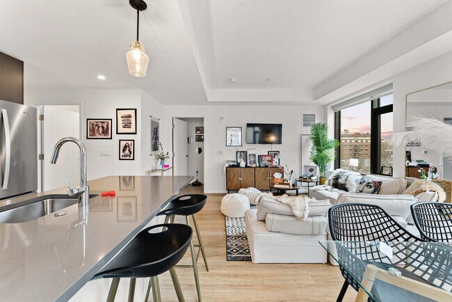 Foto del edificio - 345 Harrison Ave