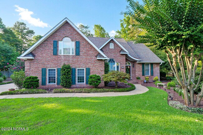Building Photo - 8825 Sawmill Creek Ln