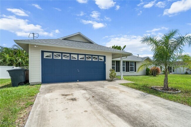 Foto del edificio - 3911 SW 11th Pl