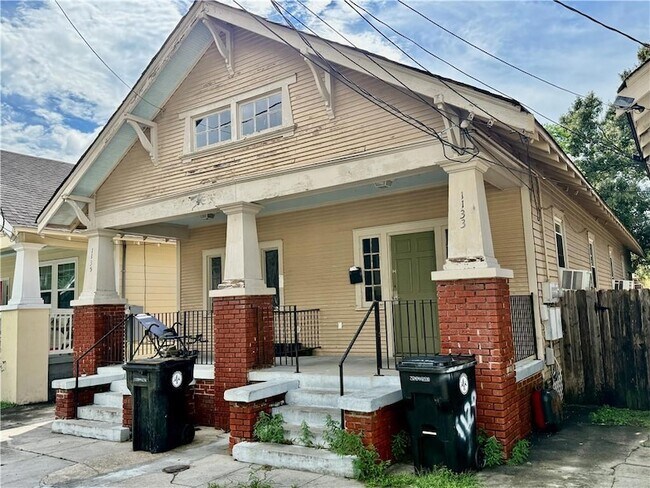 Foto del edificio - 1133 Belleville St
