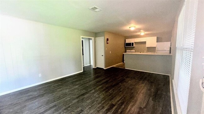 Building Photo - 3635 N MacGregor Way