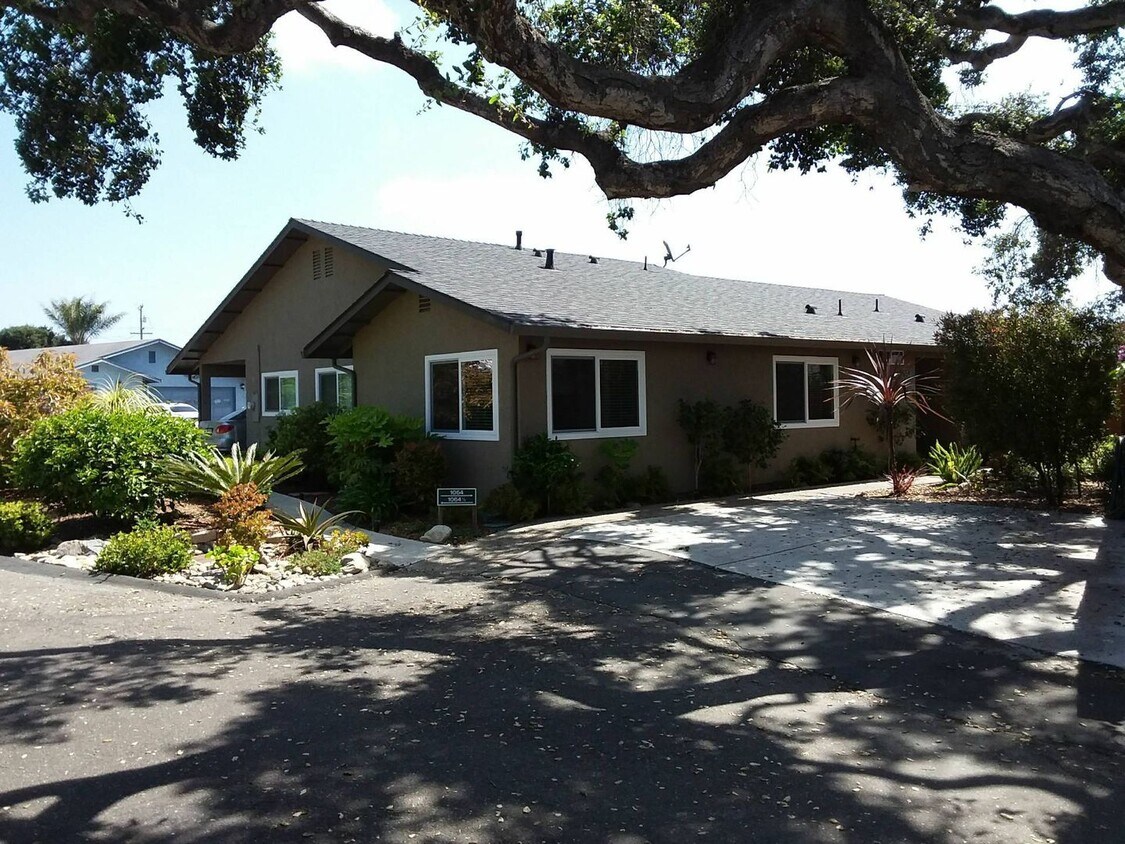 Primary Photo - 3954 1064 Maple Street