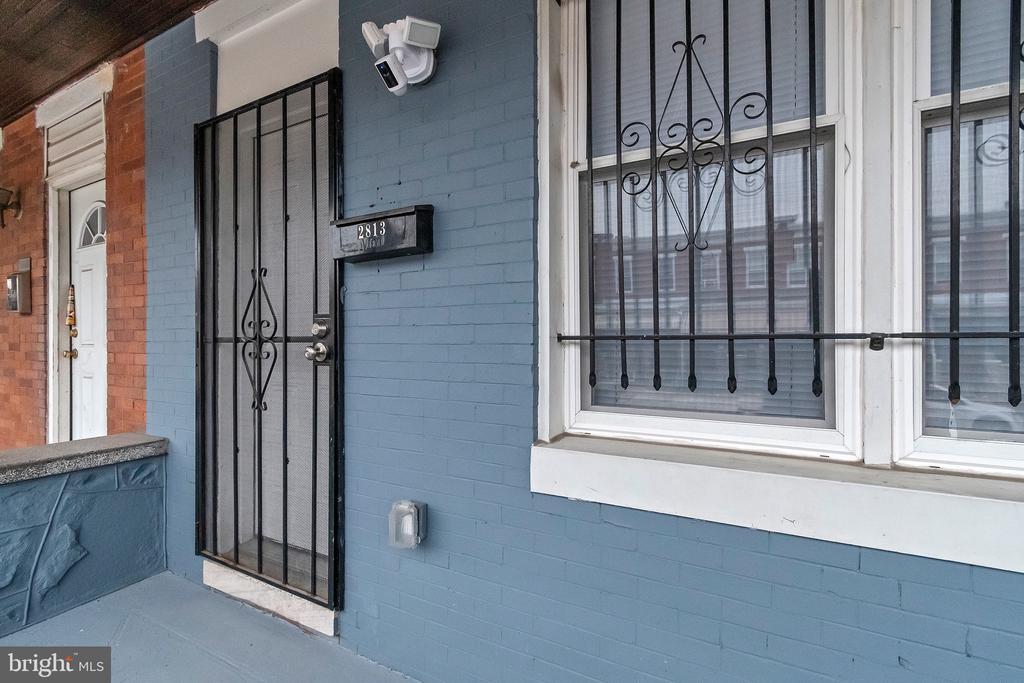Primary Photo - 2813 Ashland Ave