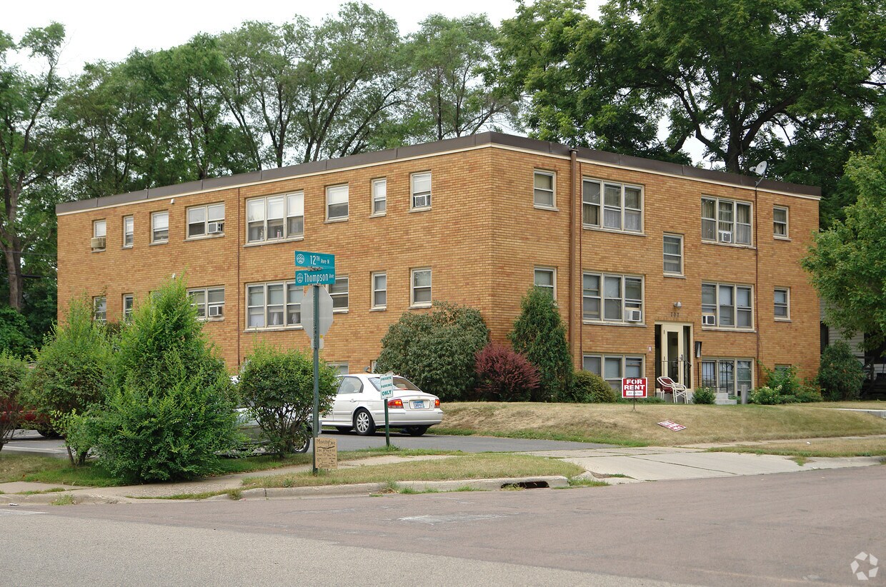 Foto del edificio - 707 12th Ave N