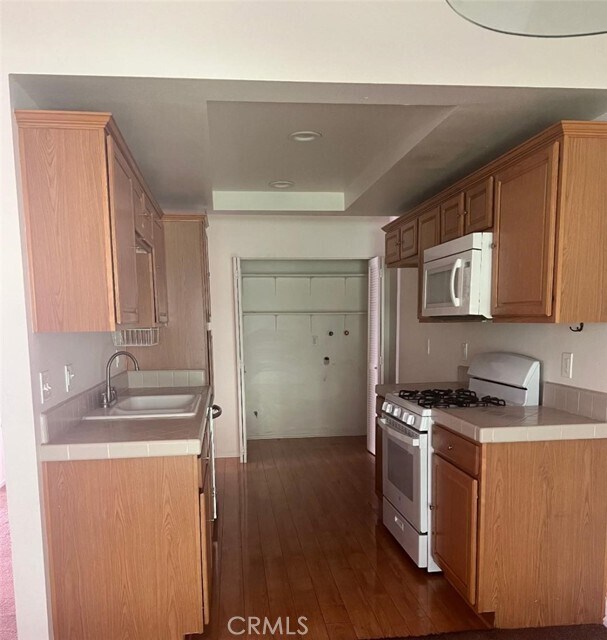 Foto del edificio - 3204 Little Mountain Dr