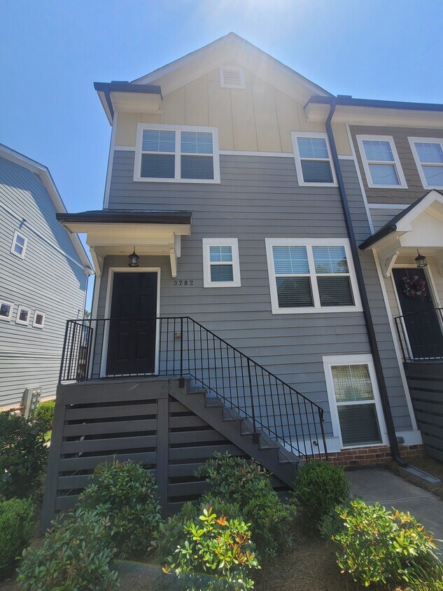 Foto principal - 3782 Oxford Cir