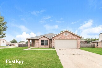 Building Photo - 2800 Chisholm Trail