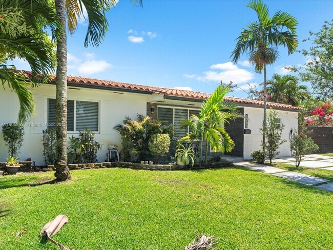 Foto del edificio - 1280 NE 137th Terrace