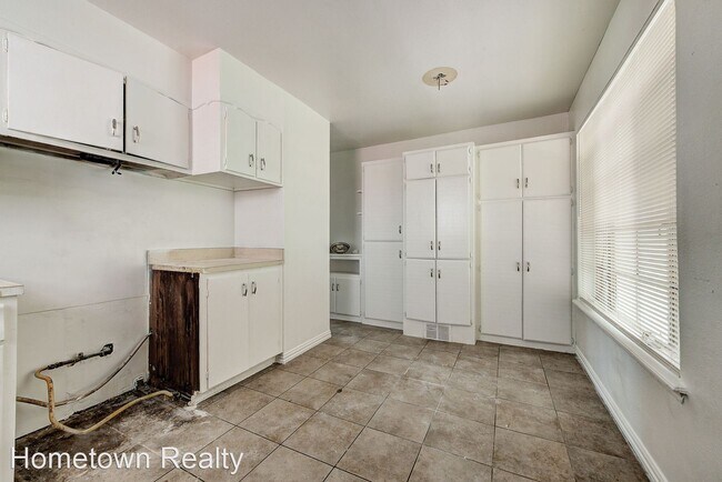 Building Photo - 4 br, 2 bath House - 312 NW 83rd Street