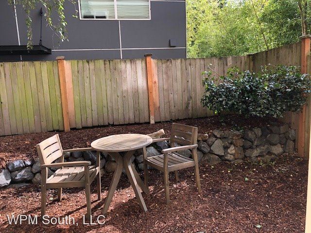 Building Photo - 1414 4th Ave W