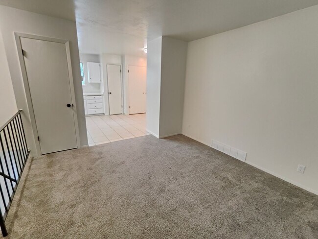 Building Photo - 51-53 W 1100 S