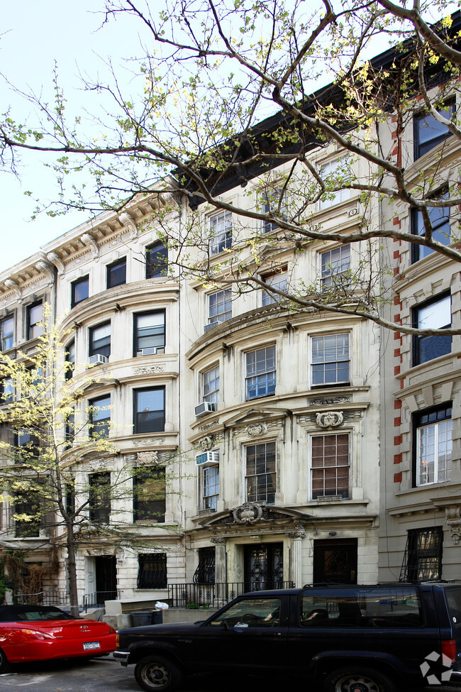 Building Photo - 33 West 85th Street