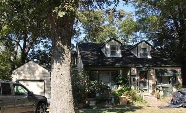 Foto del edificio - 2107 Campbell St