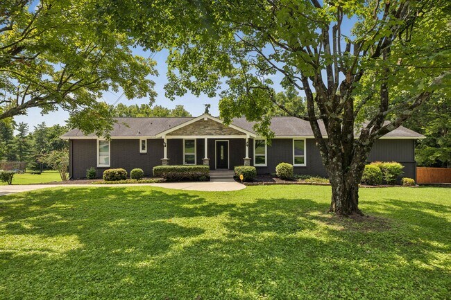 Building Photo - 326 Draper Cir