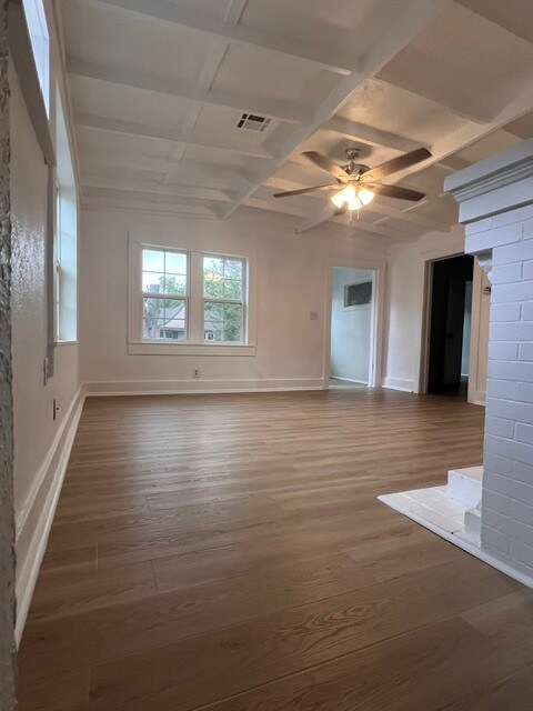 Foto del edificio - 1004 NW 31st St