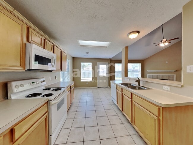 Building Photo - 2870 Colony Cone Cir