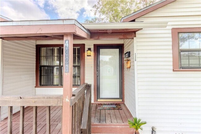 Building Photo - Beautiful 3-Bedroom, 2-Bath Rental Home Av...