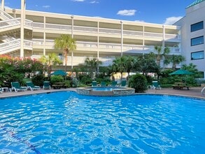 Building Photo - 6102 Seawall Blvd