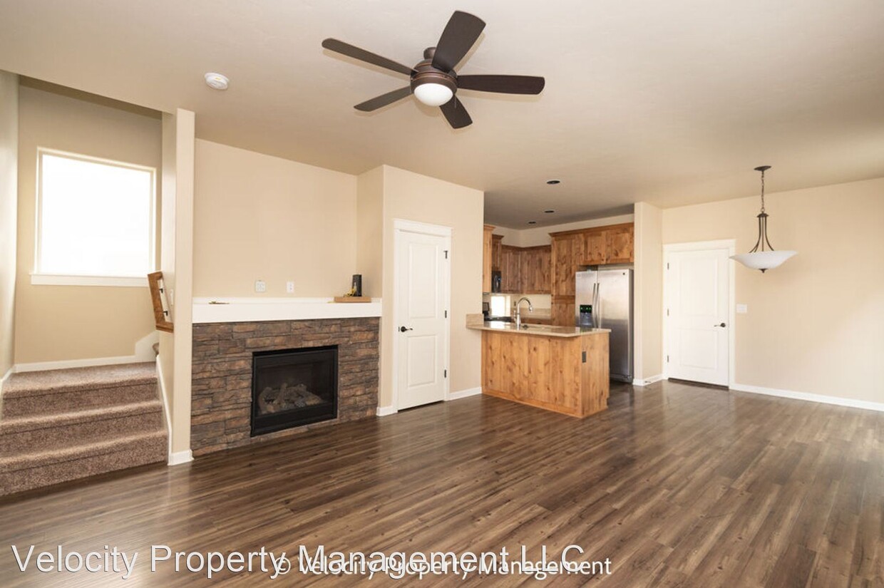 Primary Photo - 3 br, 2.5 bath House - 20797 NE Sierra Dr.