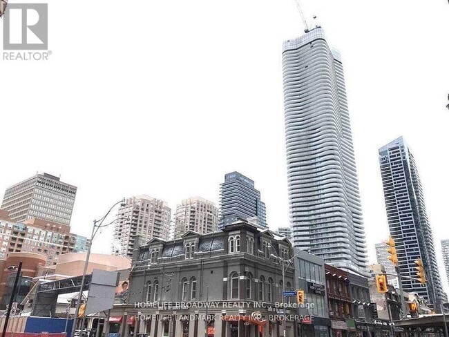 Building Photo - 11-1311 Wellesley St W
