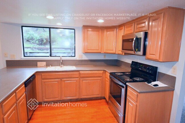 Foto del edificio - 3855 Rockford Dr