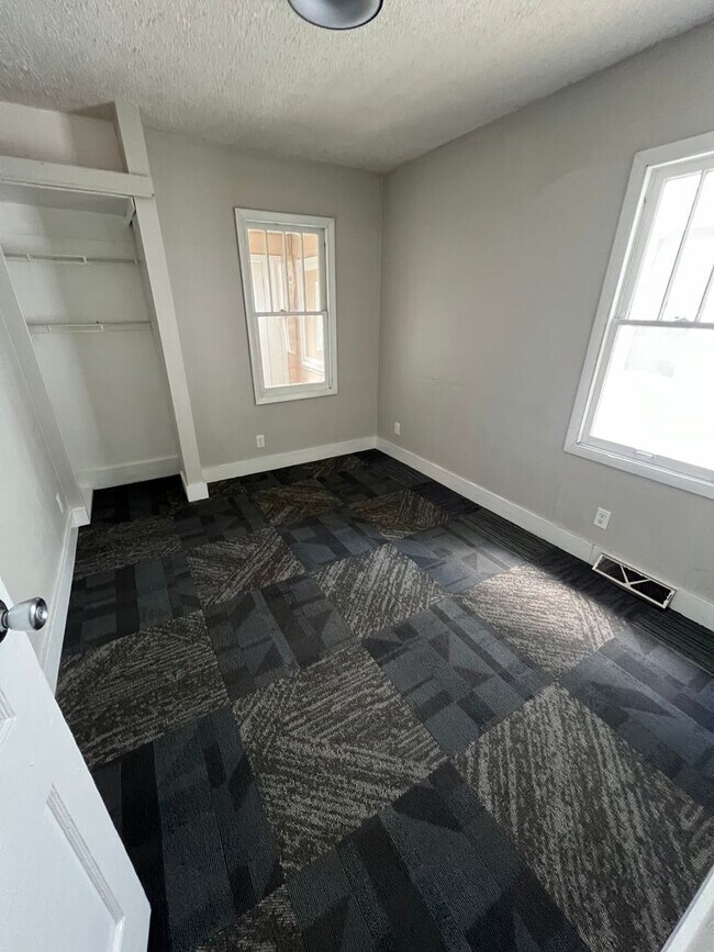 Building Photo - Introducing our newly remodeled 2 Bed 1 Ba...