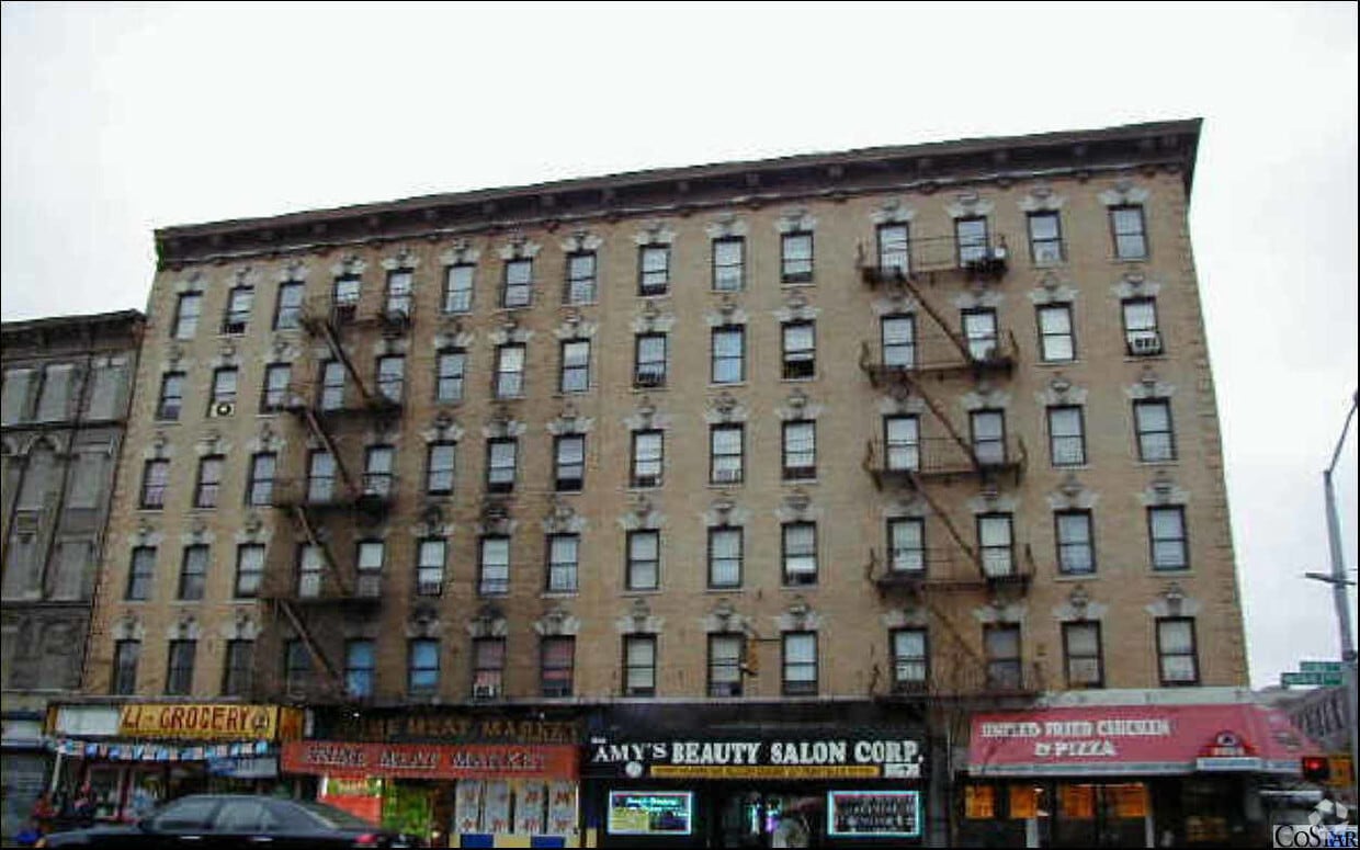 Building Photo - 561 Lenox Ave