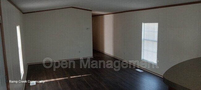 Foto del edificio - 1100 Thornwood Dr SW