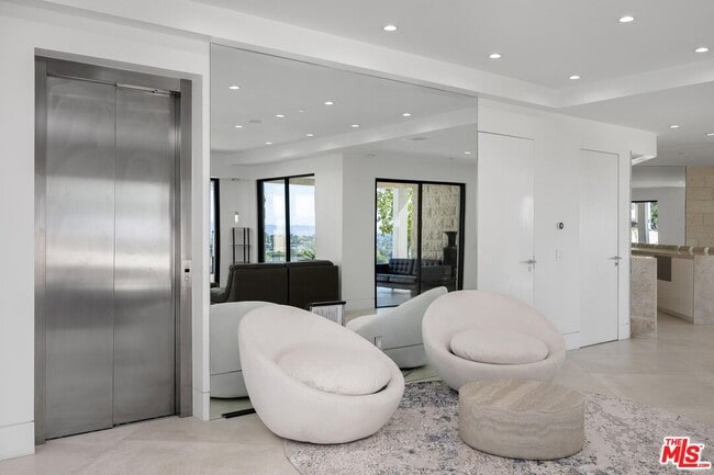 Foto del edificio - 3911 Cody Rd