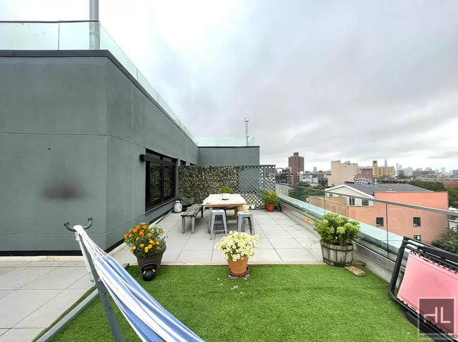 Foto del edificio - Bushwick Avenue