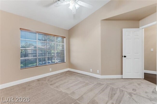 Foto del edificio - 7 Crown Valley Dr