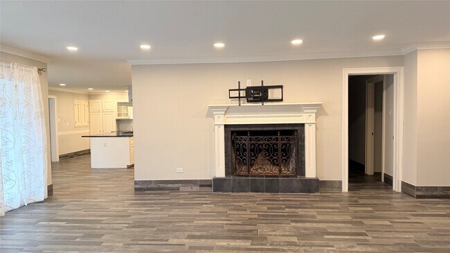 Foto del edificio - 3310 N Braeswood Blvd