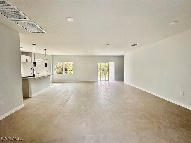 Foto del edificio - 2509 38th St SW