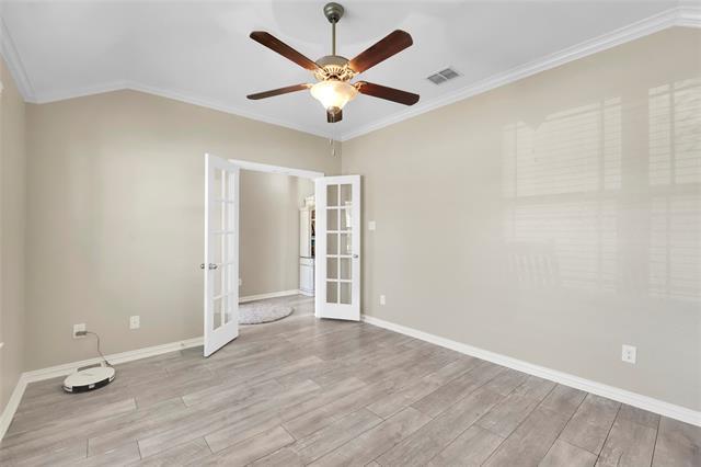 Foto del edificio - 16601 Lincoln Park Ln
