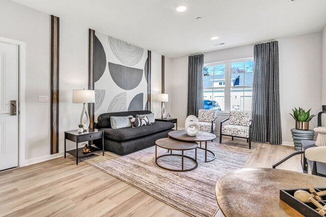 Interior Photo - Kinsley