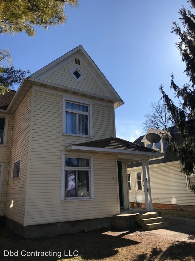 Primary Photo - 1120 Rivermet Ave
