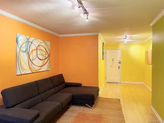 Foto del edificio - 142-21 26th Ave