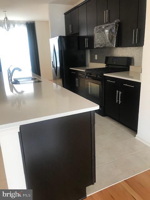 Building Photo - 3548 Woodlake Dr