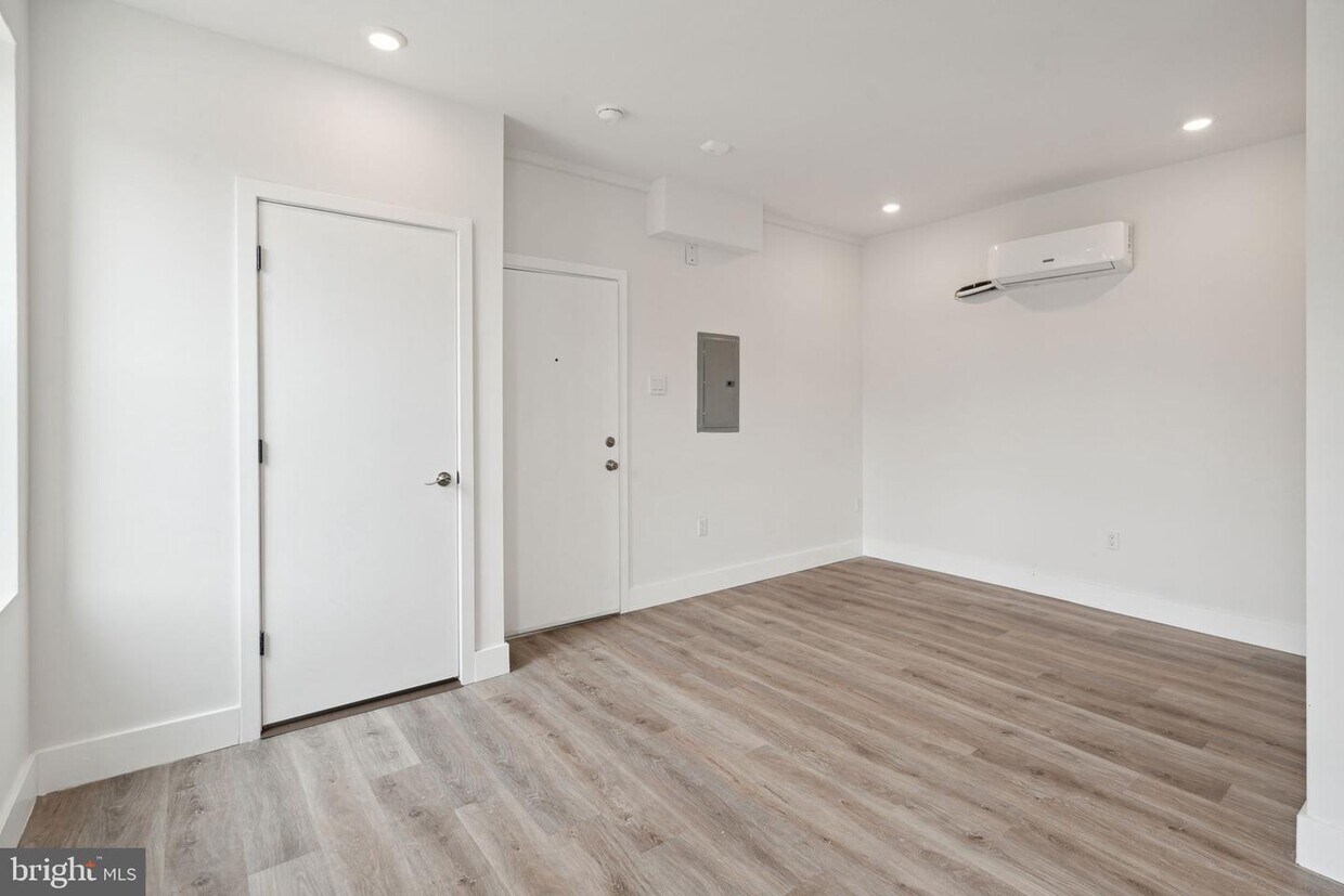 Foto principal - 1801 Poplar St
