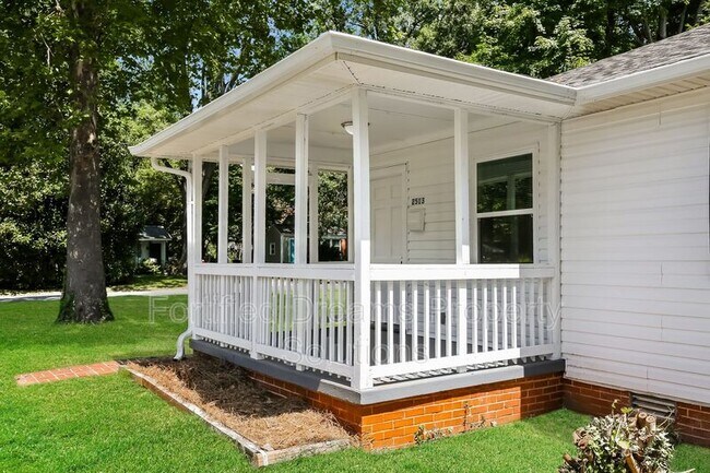 Foto del edificio - 2513 Timber Ln