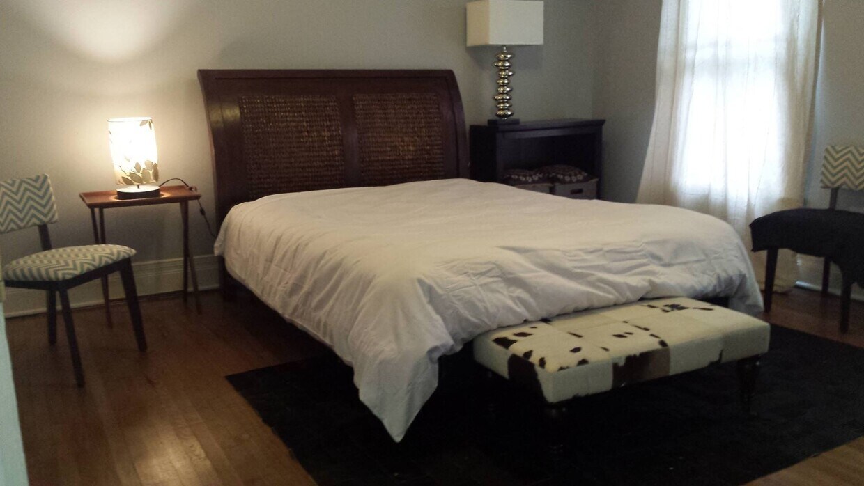 Habitación principal - 288 E 1st St