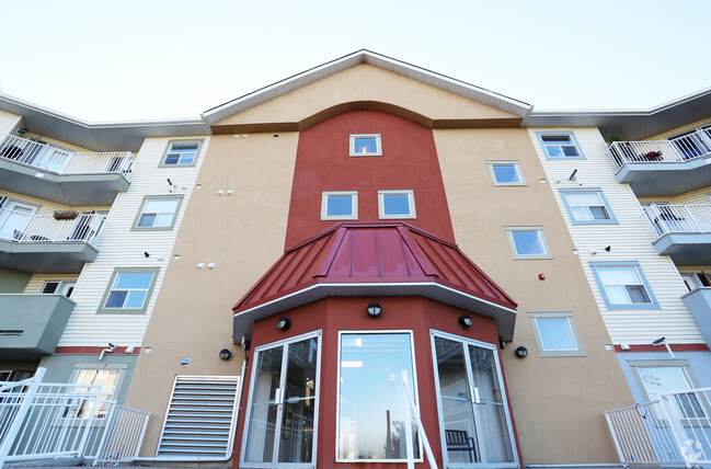 Building Photo - Central Apartments