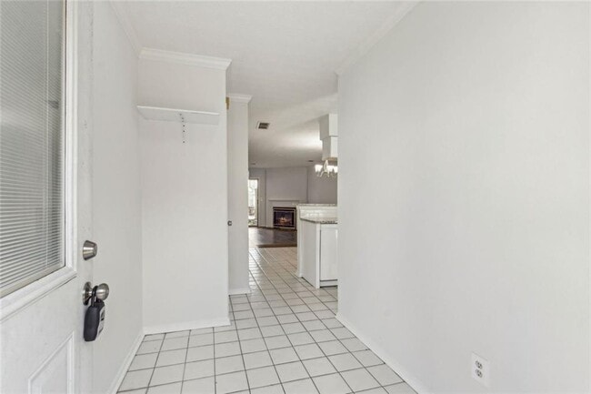 Foto del edificio - 6658 Witherington Ct NW