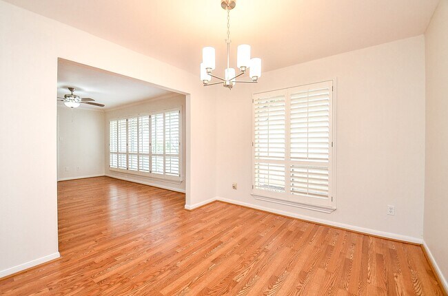 Foto del edificio - 7719 Lacy Hill Dr