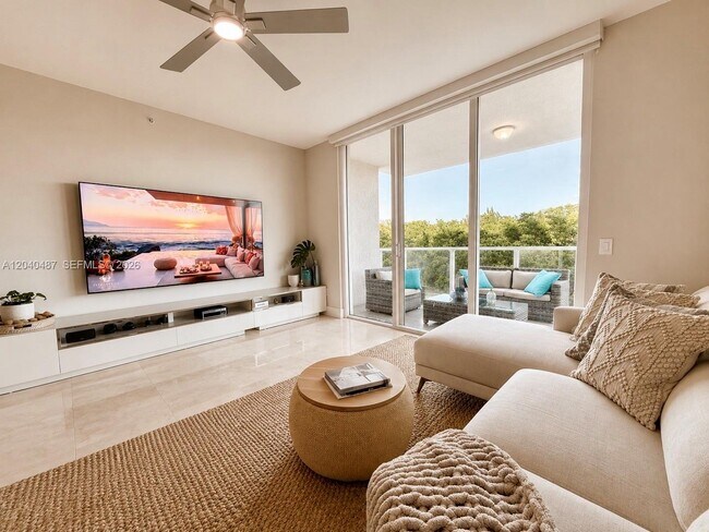 Foto del edificio - 15051 Royal Oaks Ln