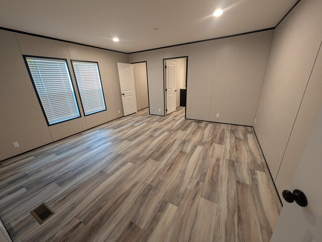 Building Photo - 3611 Rice Mine Rd NE