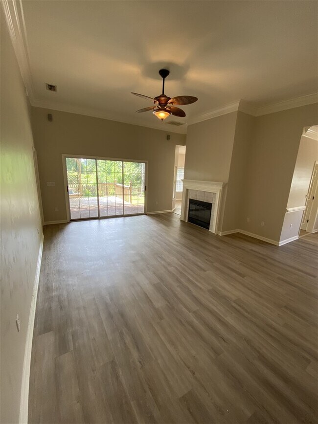 Foto del edificio - 5370 Appledore Ln