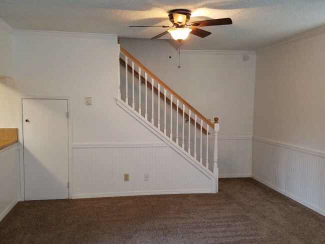 Building Photo - 1533 El Tigre Ct